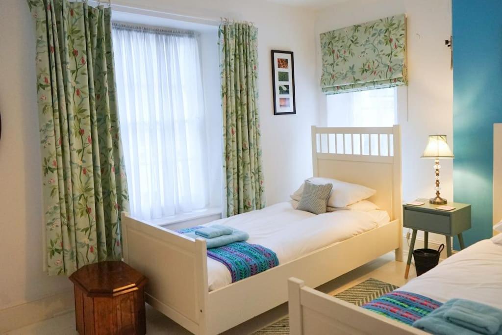 Holiday home Charming Georgian With Terrace Dean (Devon)