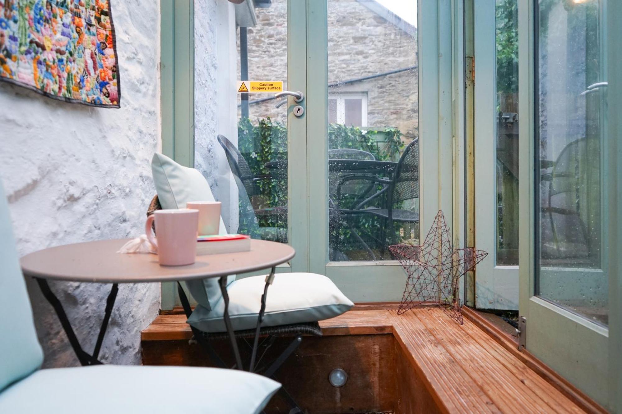 Charming Georgian With Terrace Holiday home *